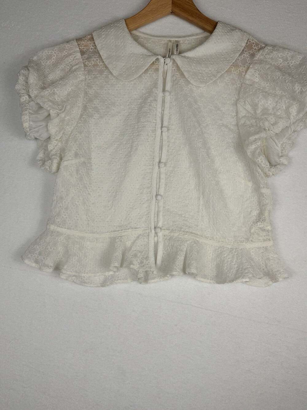 Anthropologie Blouse Women’s XS White Eyelet Embroidered Puff Sleeve Peplum